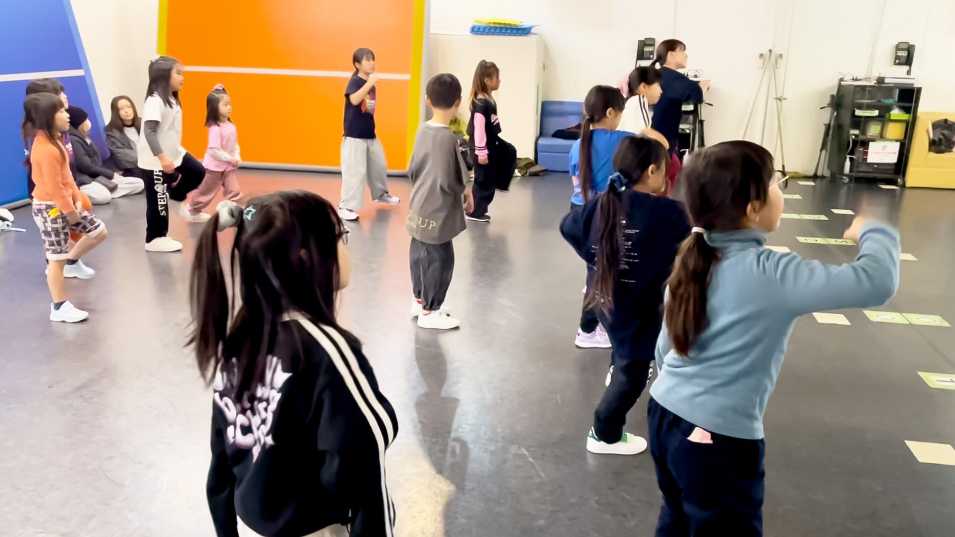 須磨ダンススタジオ 神戸市 須磨区 白川台 ストリートダンス 体操