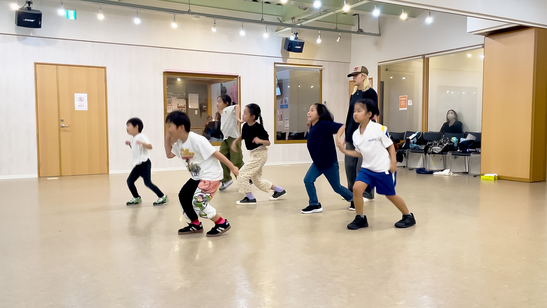 須磨ダンススタジオ 神戸市 須磨区 白川台 ストリートダンス 体操